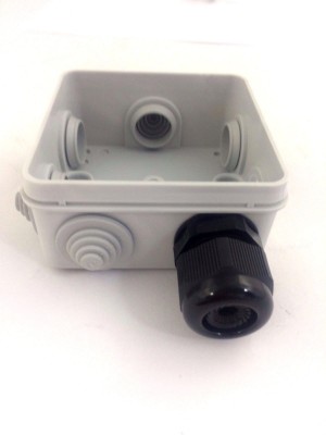 20mm Black Glands with Locknut IP68 (pack of 10)